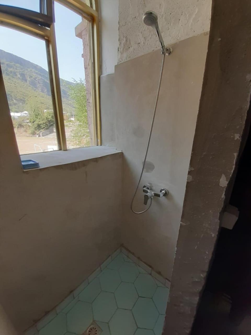 Tumanyan Bathhouse Hostel Екстериор снимка