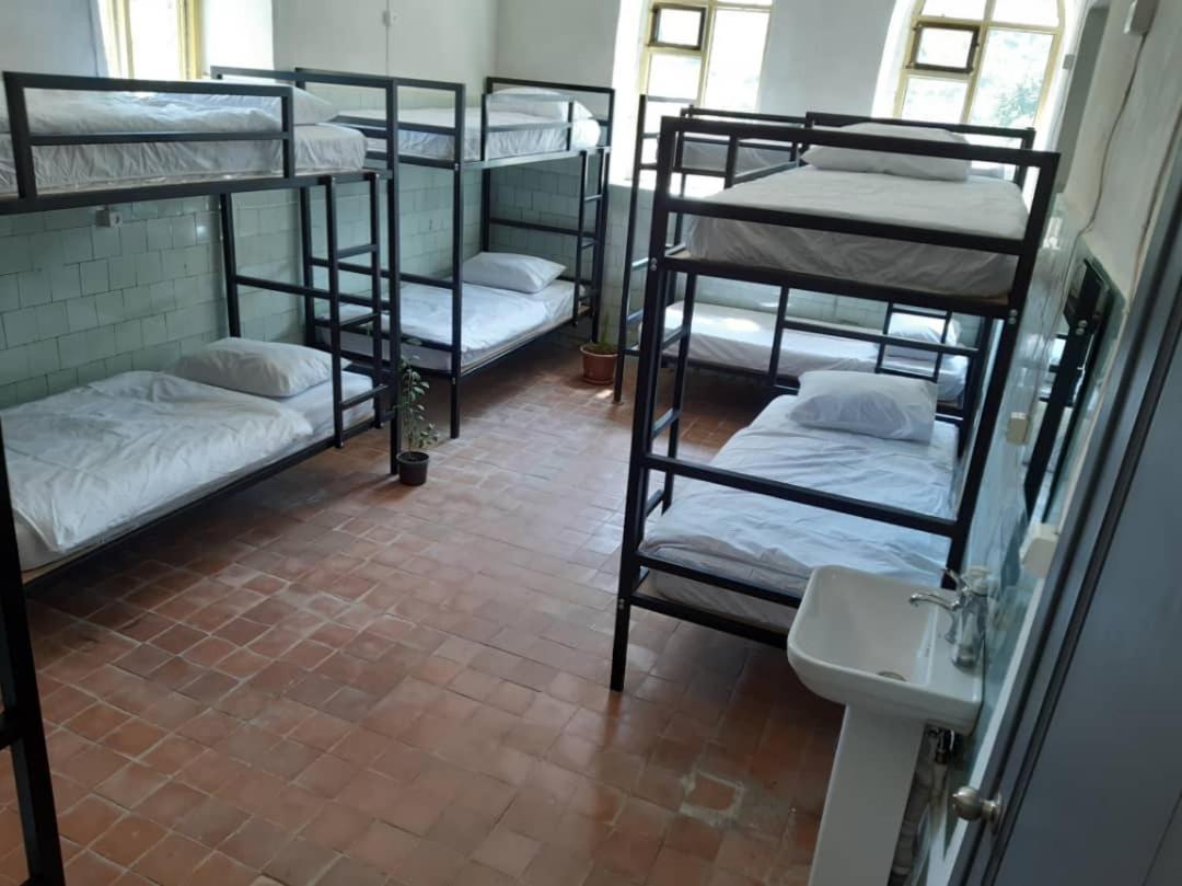Tumanyan Bathhouse Hostel Екстериор снимка