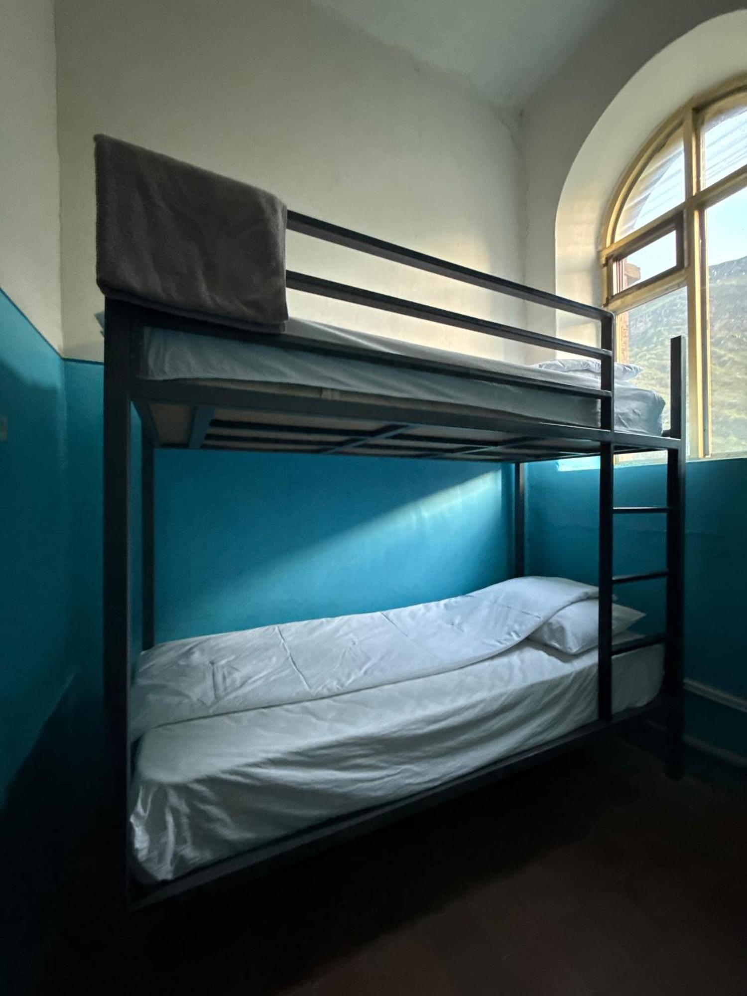Tumanyan Bathhouse Hostel Екстериор снимка