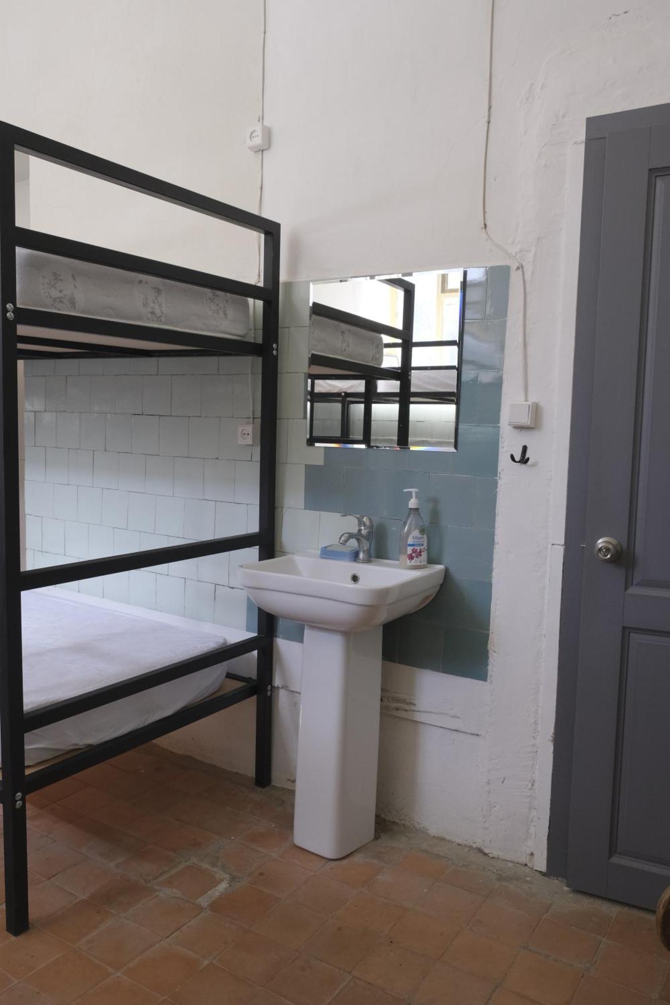 Tumanyan Bathhouse Hostel Екстериор снимка