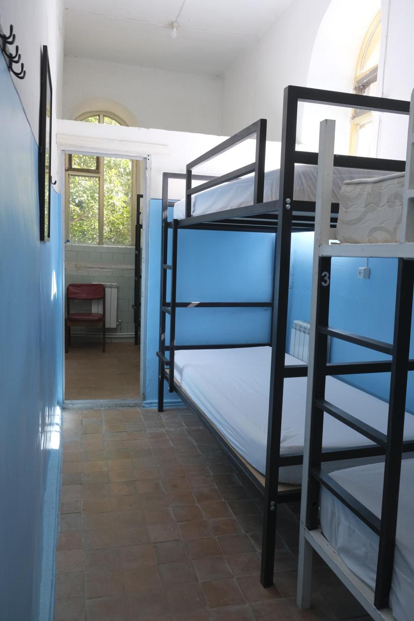 Tumanyan Bathhouse Hostel Екстериор снимка
